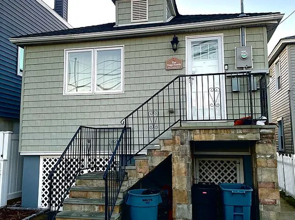 807 Cross Bay Blvd, Far Rockaway, NY 11693