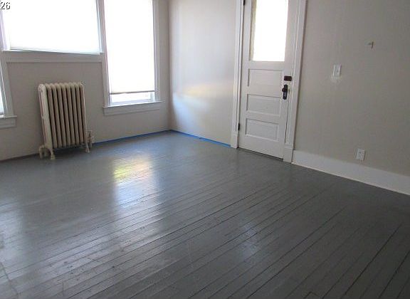 4th image of 803 SE Kane St