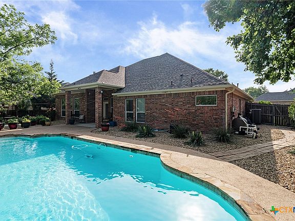 2nd image of 5913 Turtle Creek Trl