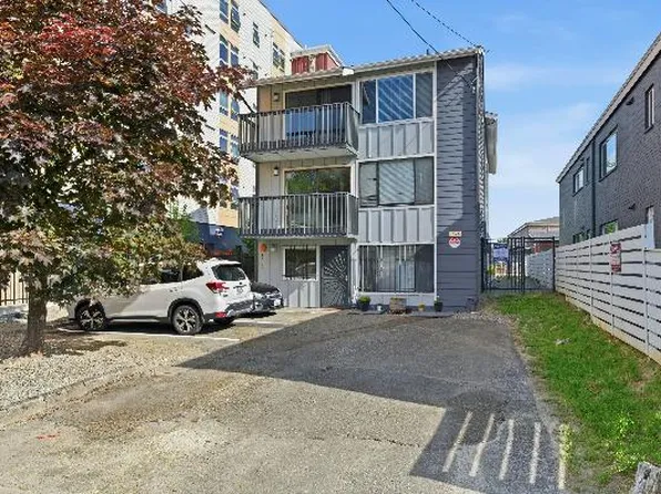 4526 S Henderson St #301, Seattle, WA 98118