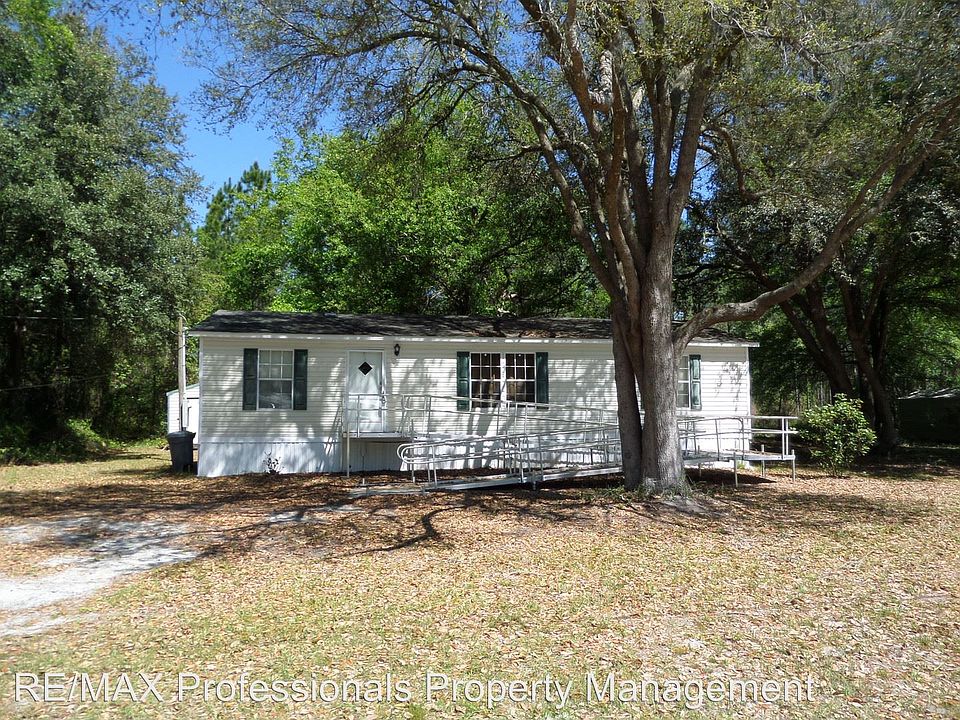 1st image of 129 NE Menlo Gln