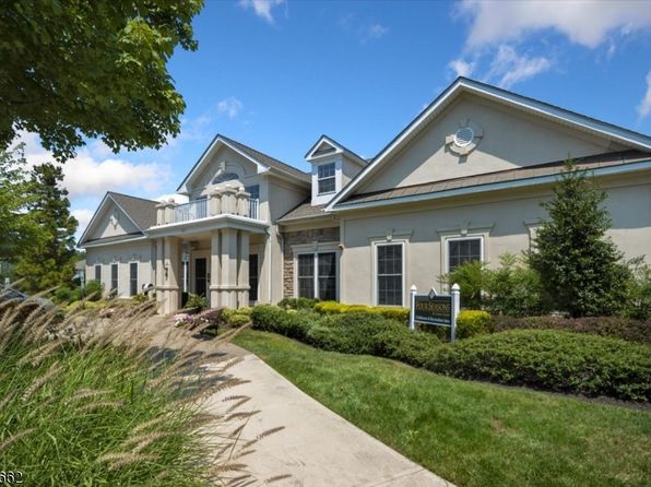 1112 Holly Ln UNIT 1112