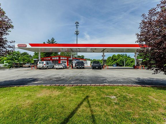 3rd image of 9925 Lewis And Clark Blvd