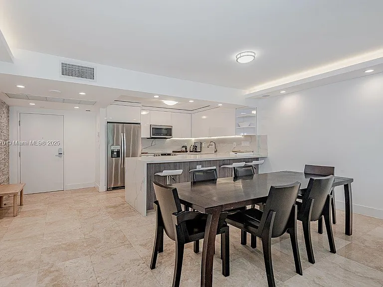 2301 Collins Ave #310 — Photo 9