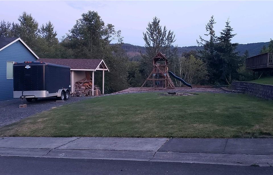 1st image of 647 Joy St