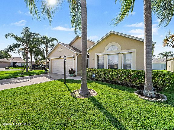 4th image of 4670 Blackmore Ct