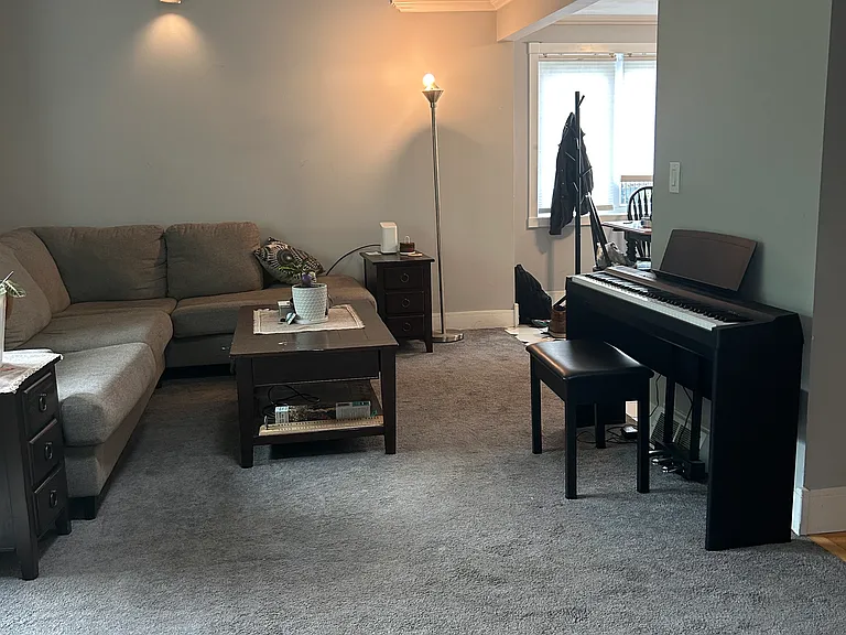 9 Cornwall Ln — Photo 4