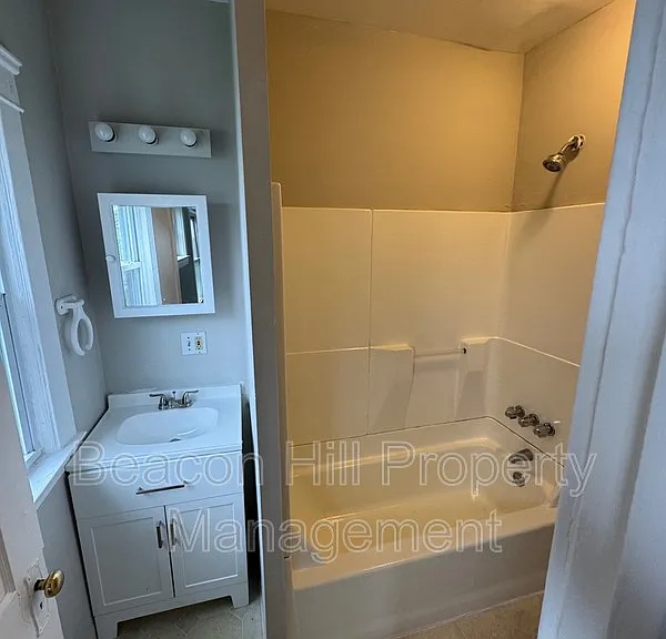 7923 Connecticut Ave — Photo 4