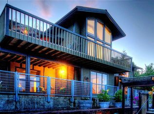 20122 53rd Ave NE, Lake Forest Park, WA 98155