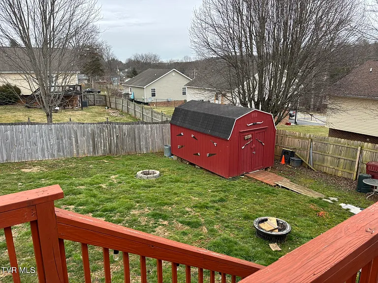 1023 Justus Dr — Photo 20