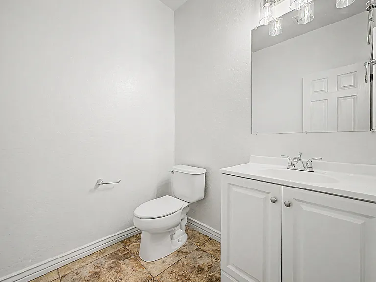 16124 N 180th Ln — Photo 15