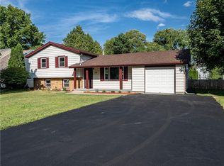658 Elmgrove Rd, Rochester, NY 14606