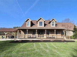10582 Irvin Rd, Creston, OH 44217