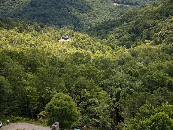 2nd image of 460 Briggs Cove Rd