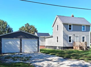 304 SE 3rd Ave, Galva, IL 61434