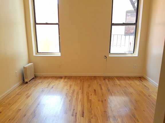 3rd image of 608 W 184th St APT 42