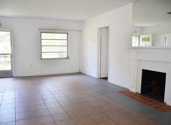 4th image of 114 NE 106th St