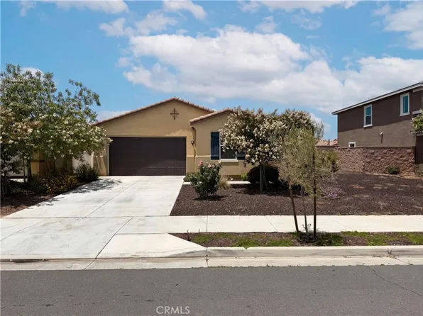 2460 Fernwood Ln, Perris, CA 92570