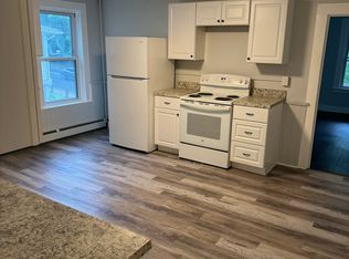 94 W Main St APT 3, Vernon Rockville, CT 06066