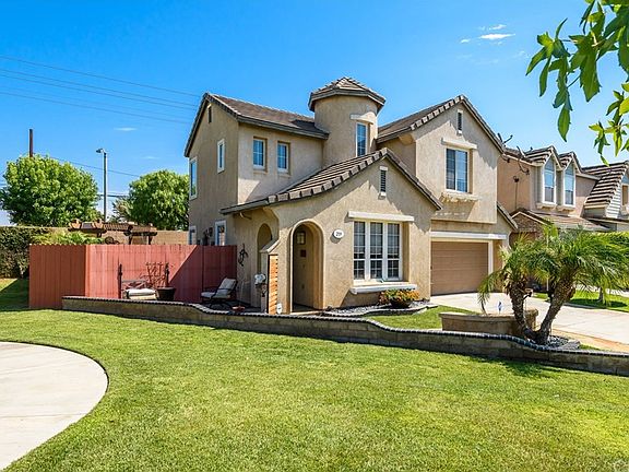 2nd image of 219 Pismo Dr