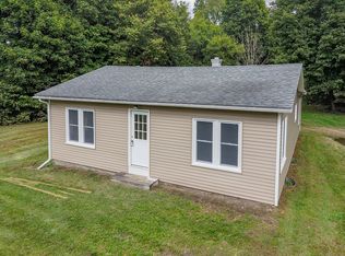 9470 Douglas Ave, Plainwell, MI 49080