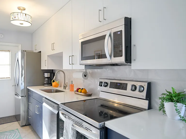 701 Saint Judes Dr S #2 — Photo 40