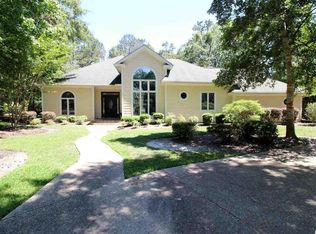 17 Sweetwater Ct, Pawleys Island, SC 29585