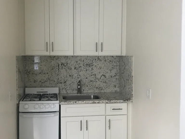 2630 San Fernando Way #201 — Photo 2