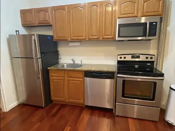 129 West 56th Street image 4 of 6