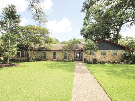 3rd image of 1011 Woodchurch Ln