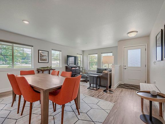 3rd image of 757 Widgeon Cir