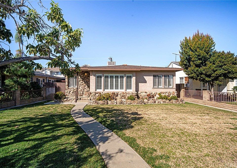 1st image of 7007 Bonnie Vale Pl