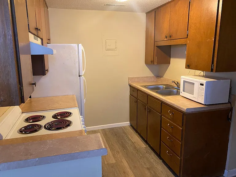 716 Burnett Ave #3 — Photo 2