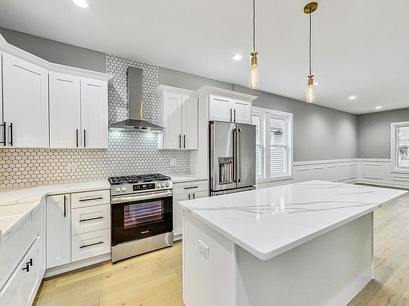 5th image of 4623 N Kedvale Ave