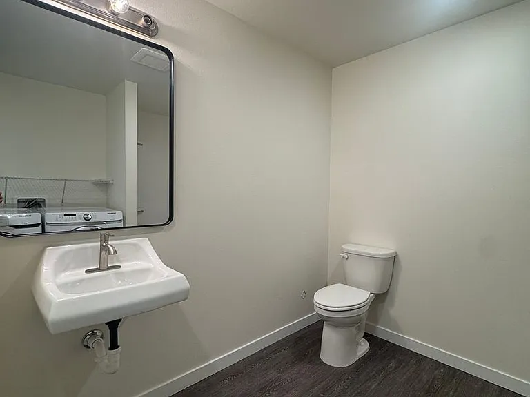503 E Helena Ave — Photo 23