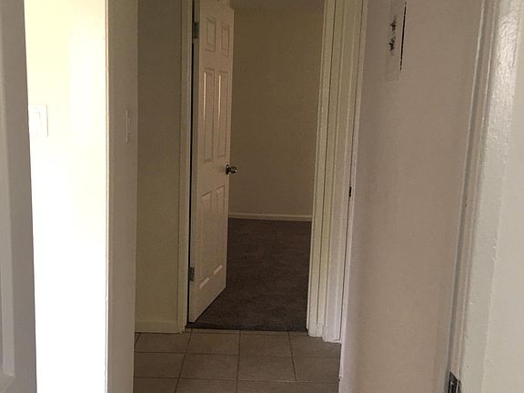 4th image of 5625 Quinn St