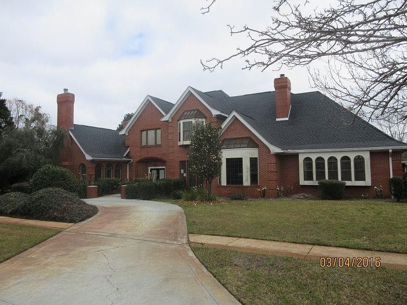 1st image of 15 Indian Bayou Dr