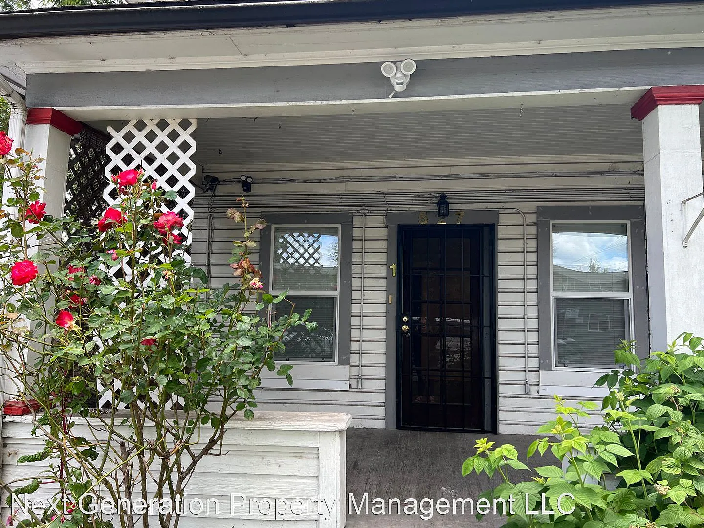 527 Monroe St #1 photo 1