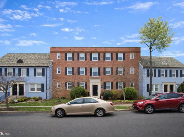 2125 Suitland Ter SE APT 302, Washington, DC 20020