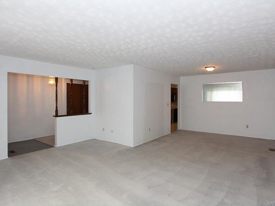 1st image of 56 Spruce Ct
