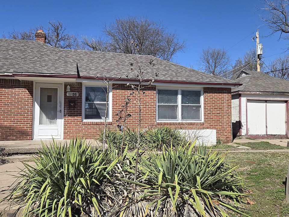 1st image of 2704 E 10th St N #2
