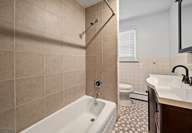 480 Parkway Dr #1 — Photo 19