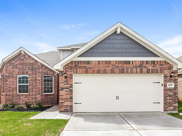 409 Sunny Highlands Dr — Photo 2
