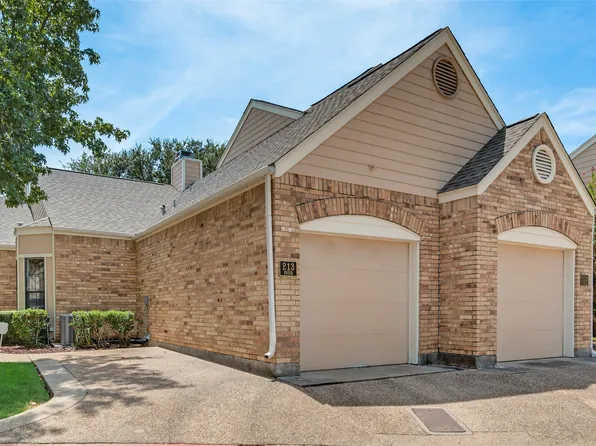 213 Cimarron Trl APT 4, Irving, TX 75063
