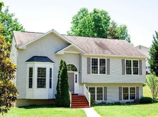 11815 Clarence Dr, Fredericksburg, VA 22407