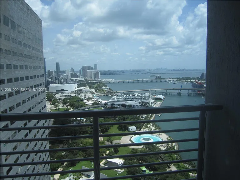 325 Biscayne Blvd #4316 — Photo 16