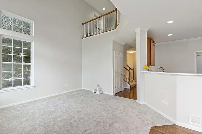 487 Vaughn Cir — Photo 6