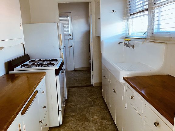 2nd image of 307 Olive St