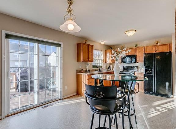 3rd image of 3145 Welsh Cir