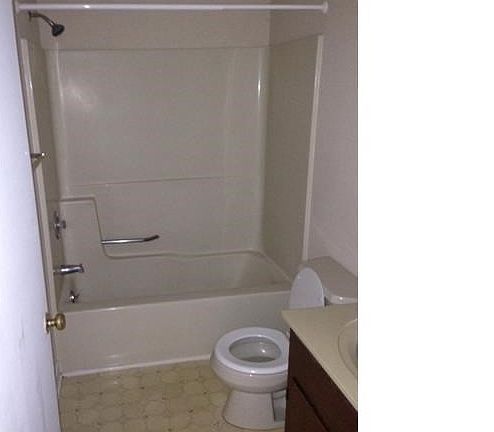 5th image of 116 S Orchard Ln